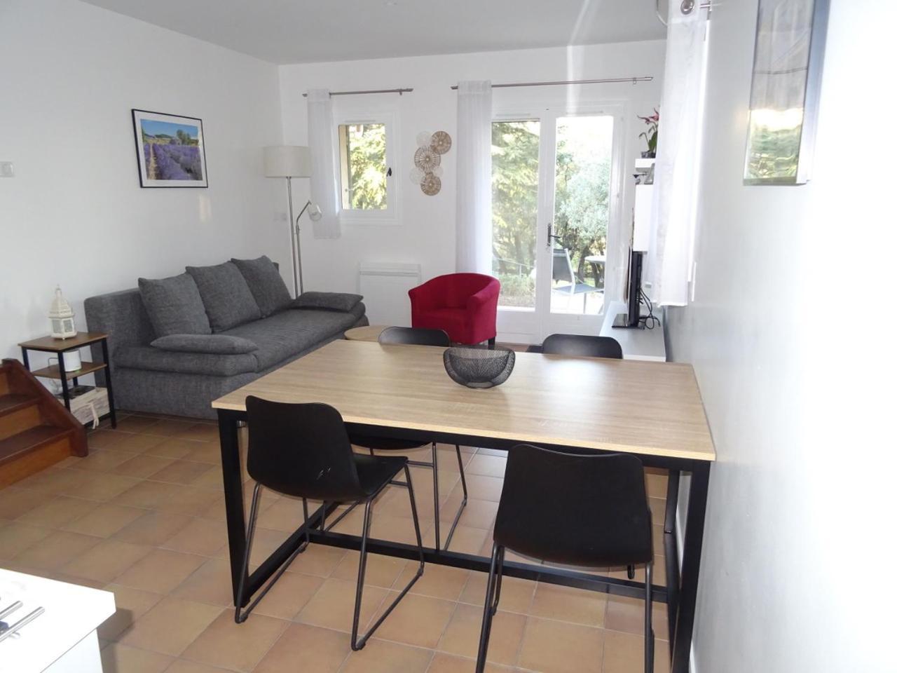 Holiday home Les Cistes Lioux
