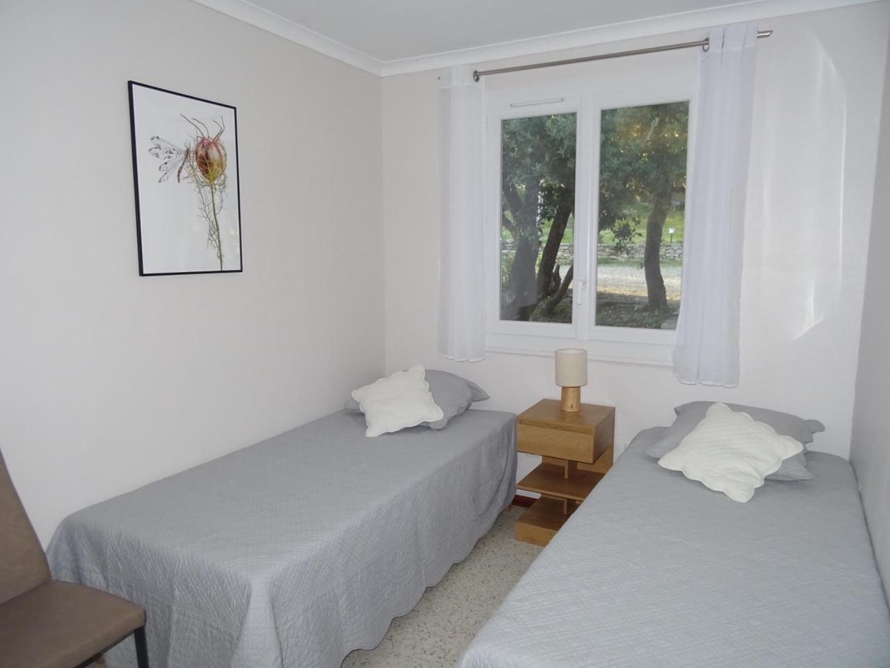 Holiday home Les Cistes Lioux